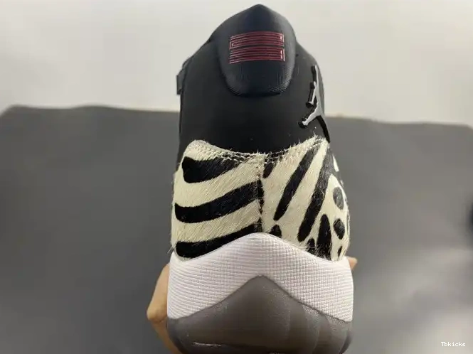 Reps TBK INSTINCT AR0715-010 JORDAN AIR 11 ANIMAL 0612